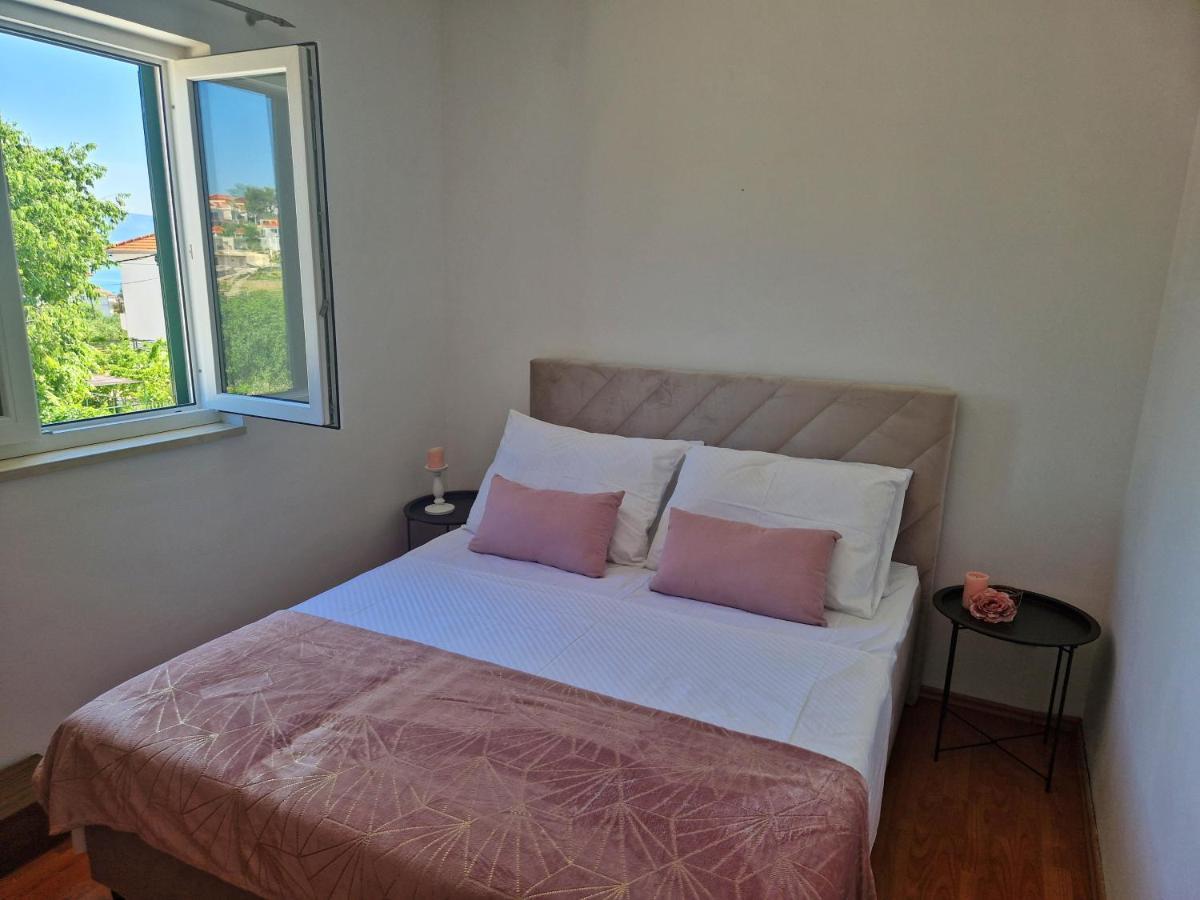 Holiday Home Nino With Amazing Swimming Pool สลาทิเน ภายนอก รูปภาพ
